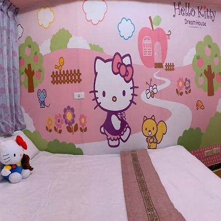 Feng Jia Kitty House Apartment Taichung Bagian luar foto